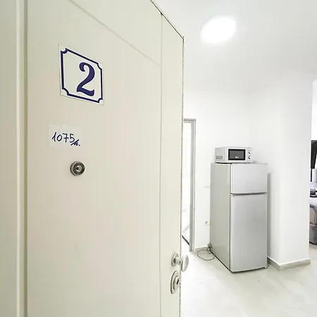 The Azure Embrace شقة