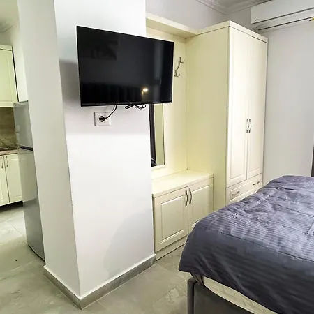 The Azure Embrace دراس