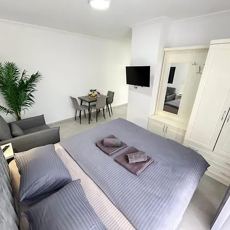 Apartment The Azure Embrace Durrës